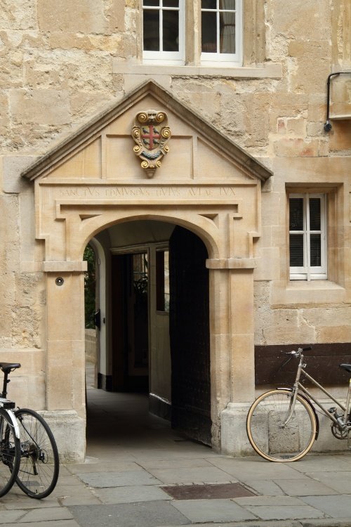 Entrance to St. Edmund's Hall on Queen's Lane, Oxford