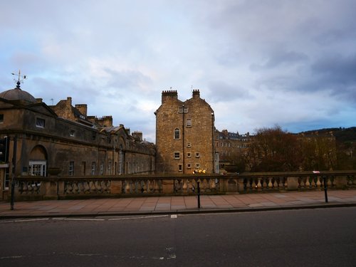 Pulteney Bridge in Bath (2)