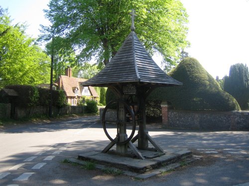 The 19th century well in Kidmore End