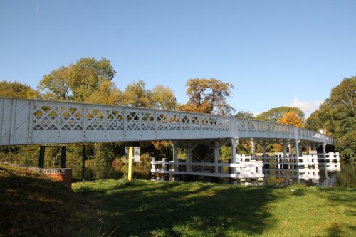 Whitchurch Bridge viewed from the water meadow at Pangbourne