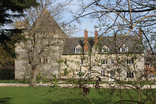 The Great Kitchen (on the left) and Manor Farmhouse at Stanton Harcourt