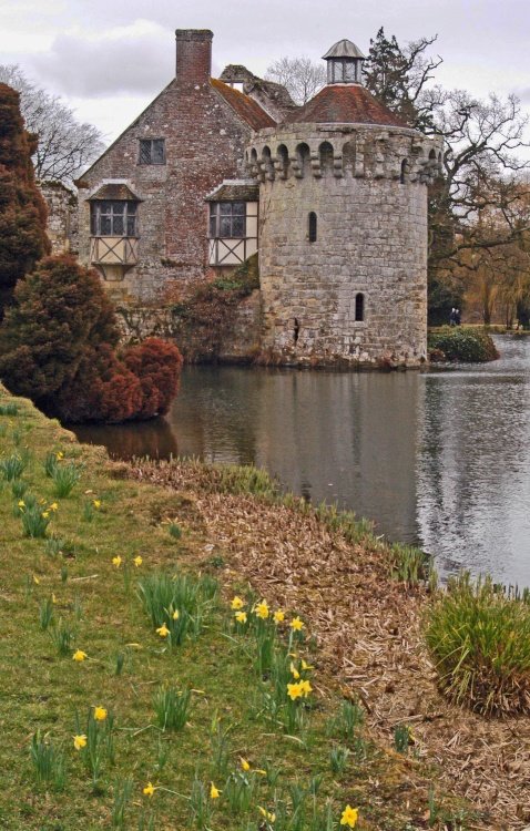 Scotney Castle