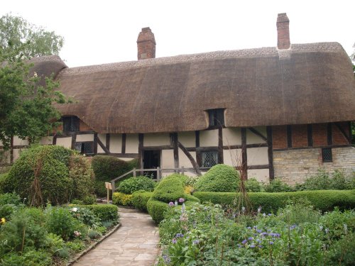 Ann Hathaways Cottage.