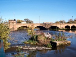 River Trent and Burton Bridge. Burton upon Trent, Staffs