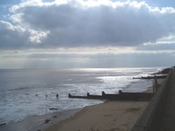 Walton-on-the-Naze, Essex.  The beach on a cold winters day 2005