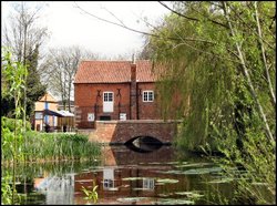 Cogglesford Mill, River Slea, Sleaford, Lincolnshire