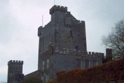 Knappogue Castle Tower, 1457