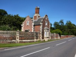 Cottage at the Gateway to the Hall