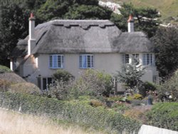 Beautiful thatched house in Lulworth