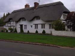 The Thatches, Lower quinton