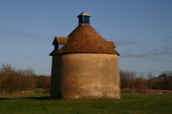 Kinwarton Dovecote(NT)