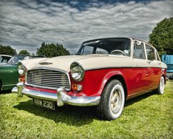Appledore Village Carshow-2012
