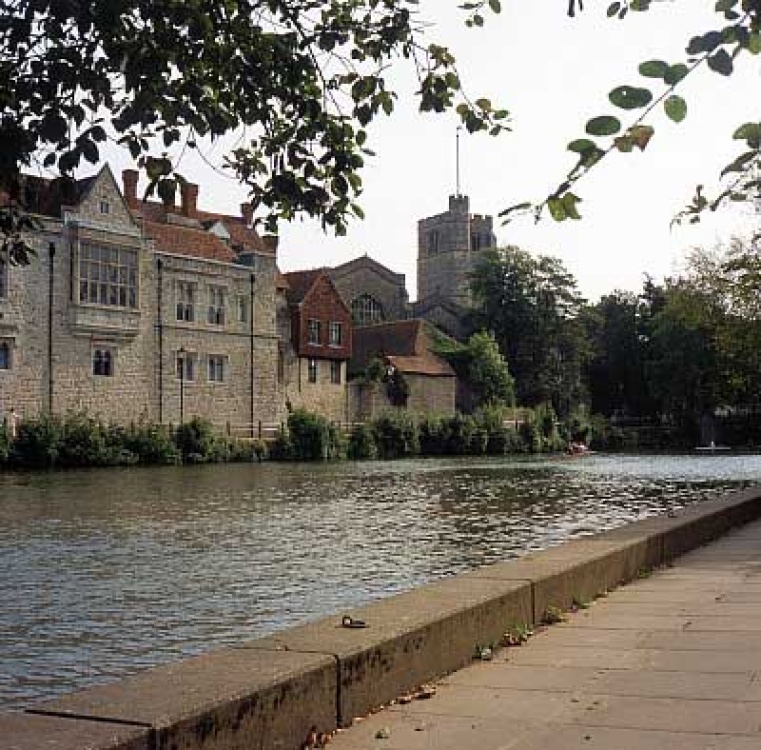 A picture of Archbishops Palace photo by Bob Emmott