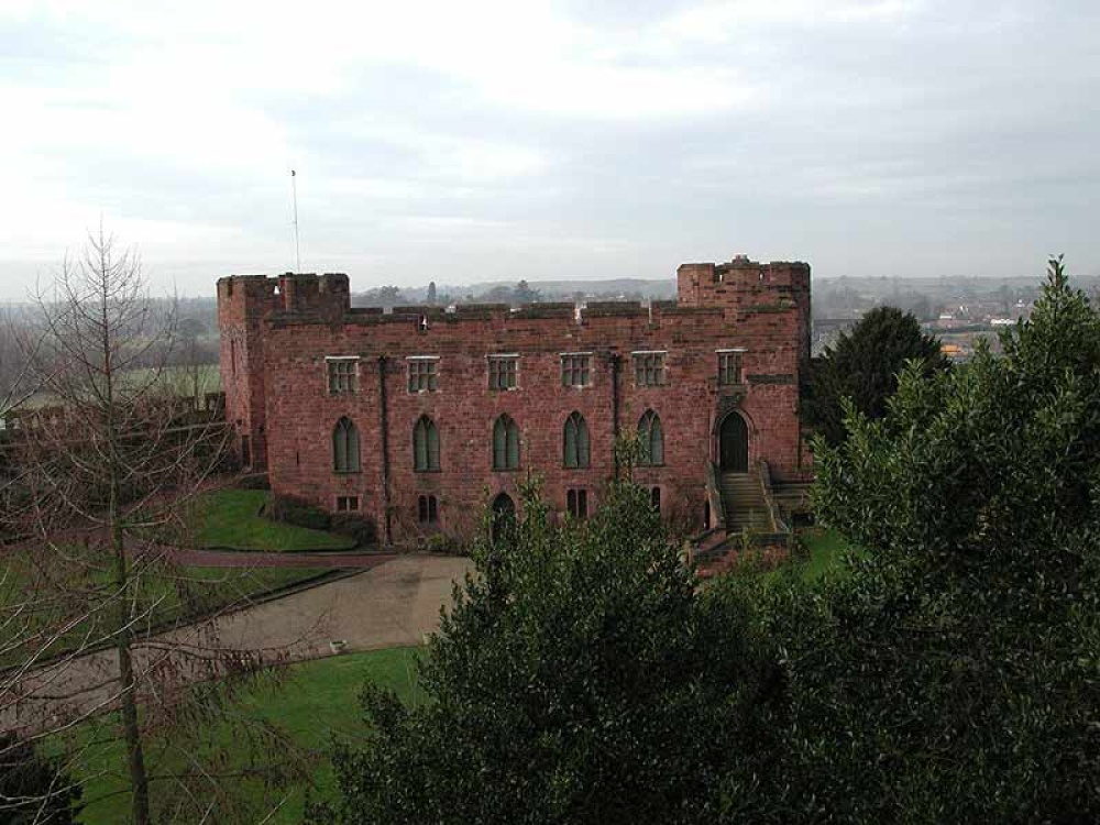 Shrewsbury Castle photo by Terinth