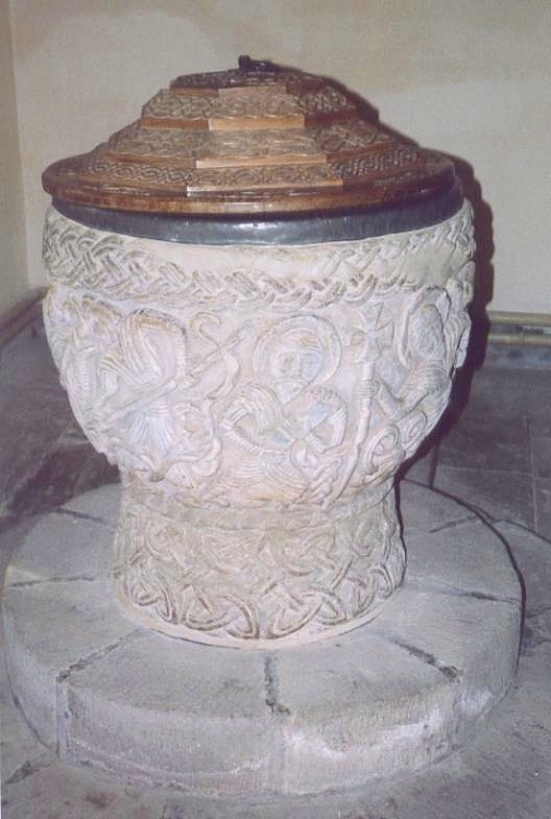 norman 11th c font, Eardisley church
