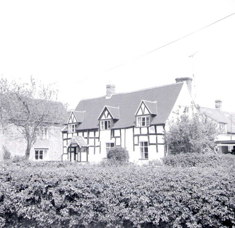 Frampton Church Farm