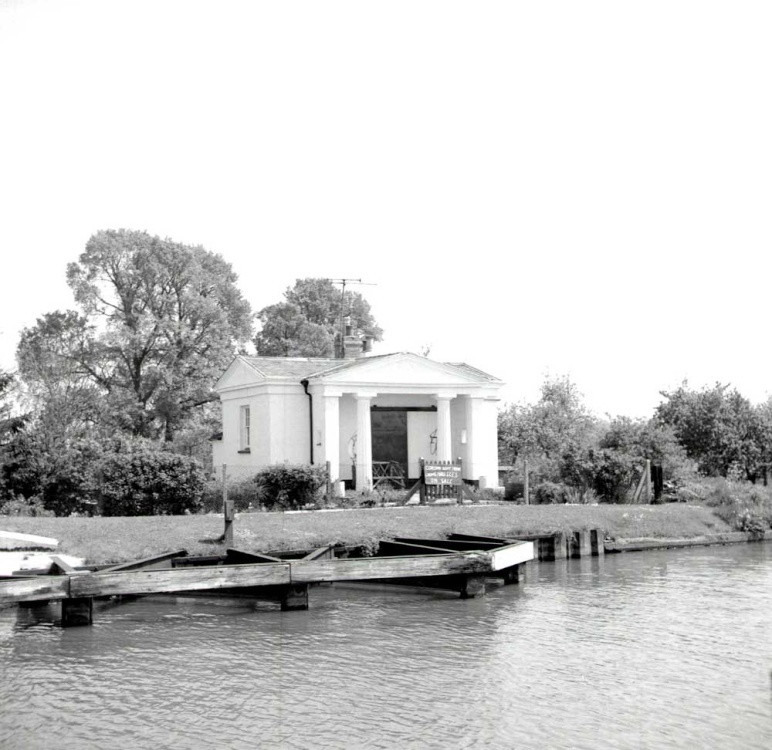 Canal at Splat Bridge