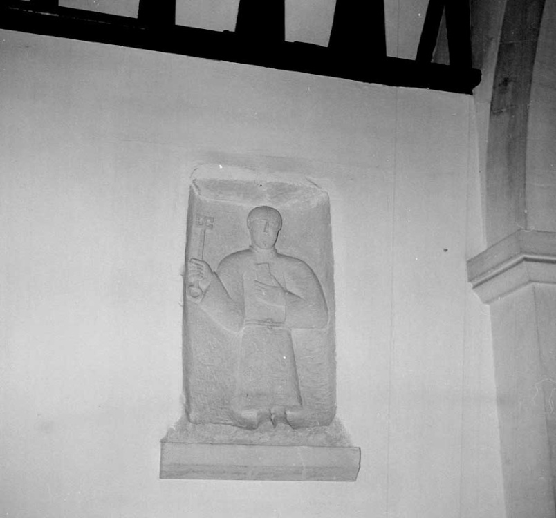 Daglingworth Church interior