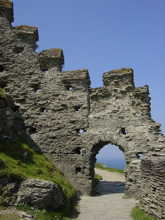 Tintagel Castle - April 2004
