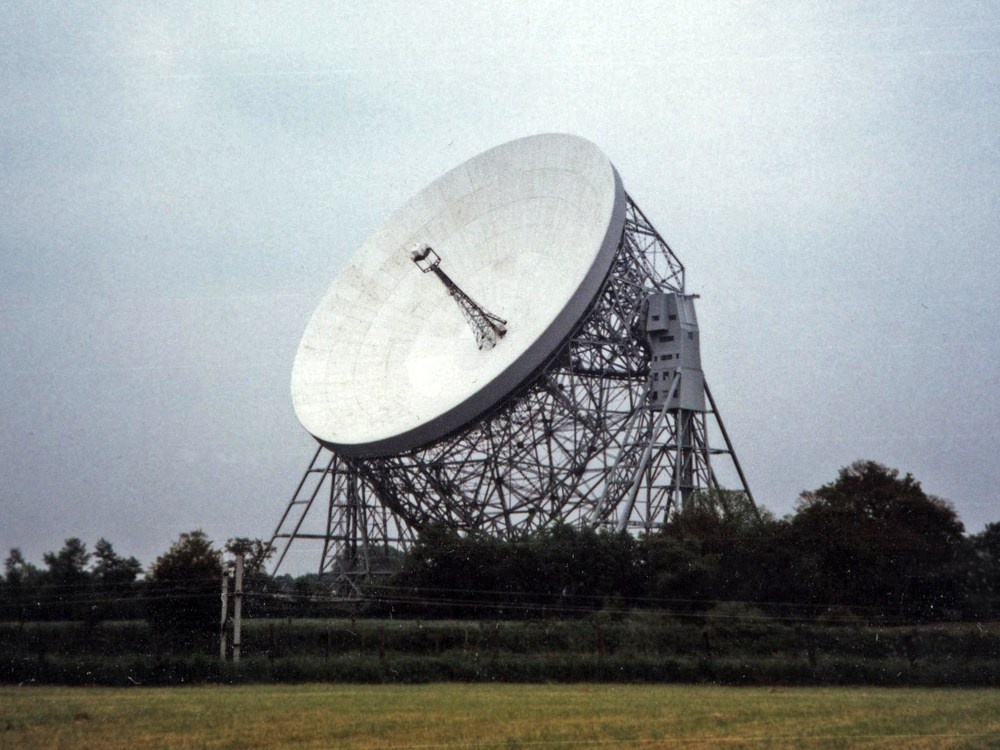 Lovell telescope: scan of an old 6x4 print photo by Stephen Walker