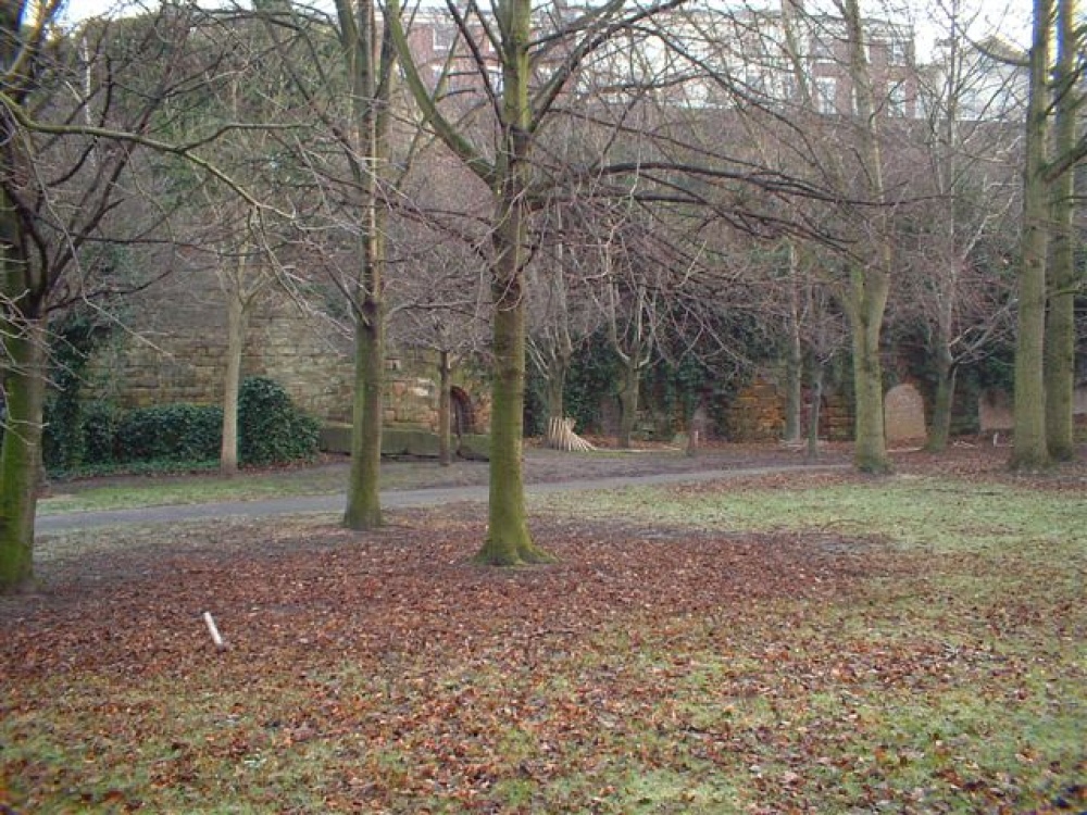 St James's Gardens photo by Philip