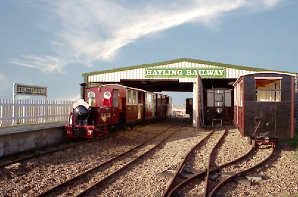 Hayling Island, Hants [Hayling Railway] photo by Michael Wright
