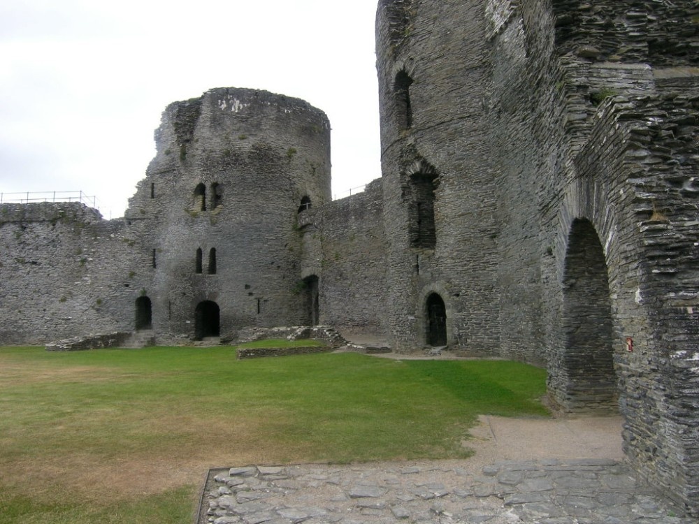 Photograph of Cilgerran Castle, Wales