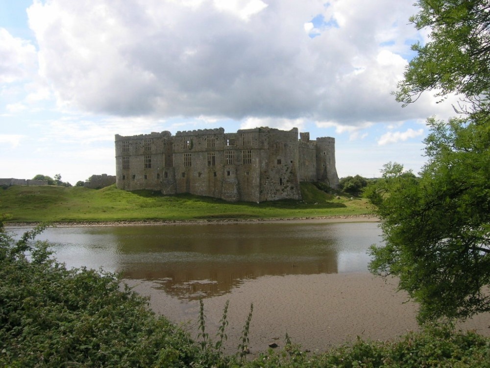 Carew Castle, Pembrokeshire, Wales photo by Luc Hermans