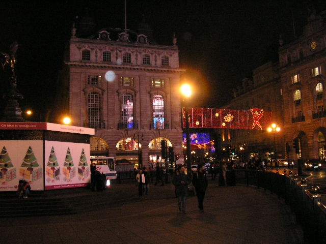 Photograph of Piccadilly at night