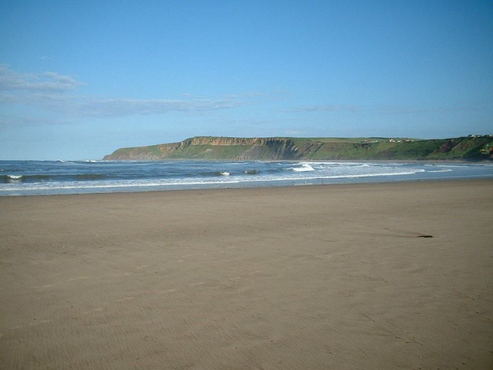 A few minutes drive from Scarborough, is the breathtakingly beautiful Cayton Bay, at Osgodby