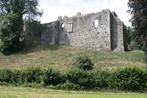 Okehampton Castle side view