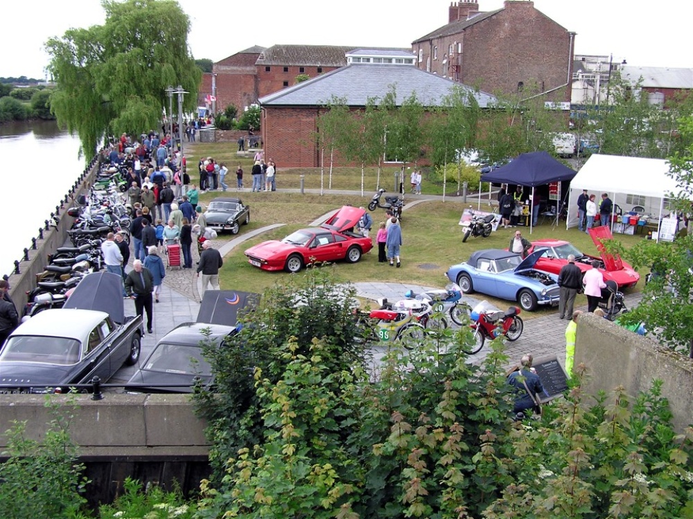 Photograph of Gainsborough Riverside Festival, June 19th 2004 - the View from Trent Bridge