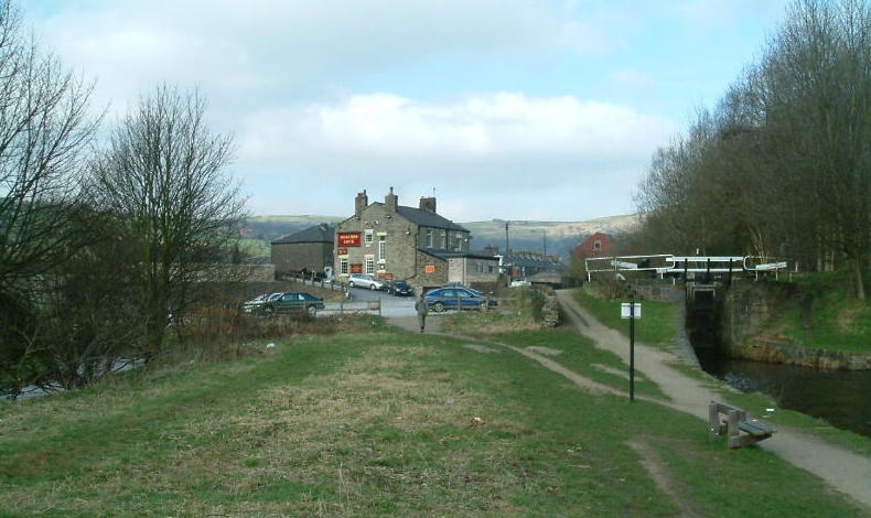 Roaches Lock & canal, Mossley