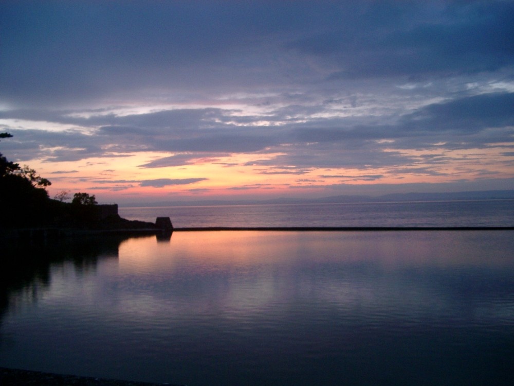 Looking out at the Bristol Channel from Clevedon
