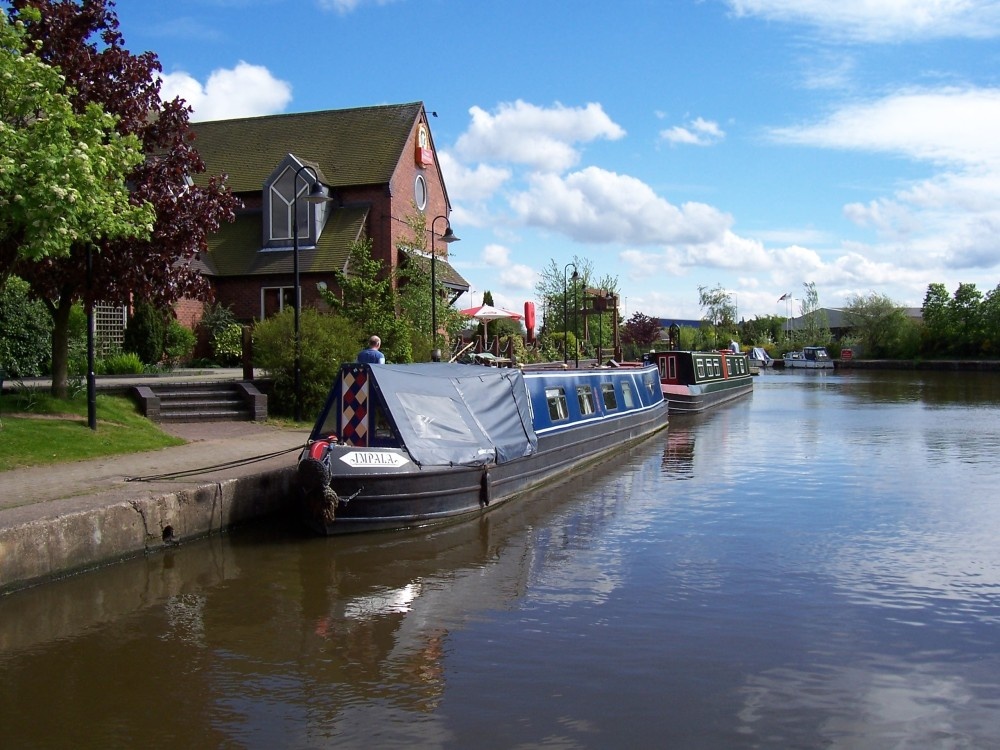 Trent & Mersey Canal, Stoke on Trent