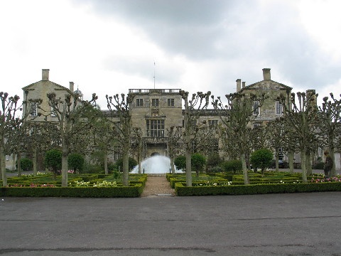Wilton House Front photo by Robin Granse