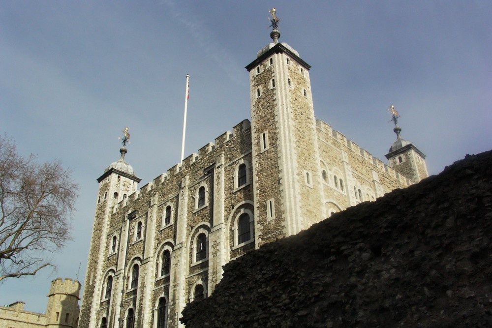 Tower of London, Roman city wall in foreground, London