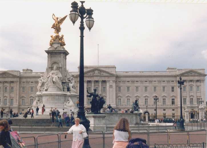 Queen Victoria Memorial - Summer 1993