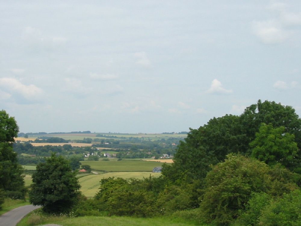 Photograph of Lincolnshire Wolds nr Scambleby