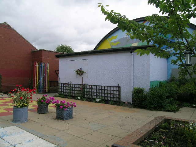 View of garden in Lundwood