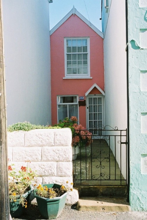 Doll's House, Irsha Street, Appledore, North Devon (Sept 05)