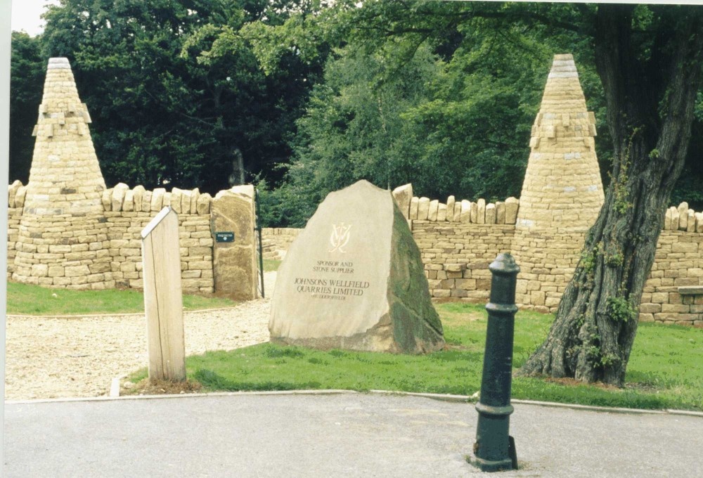 Photograph of Halifax, Shibden Park dry stone wall