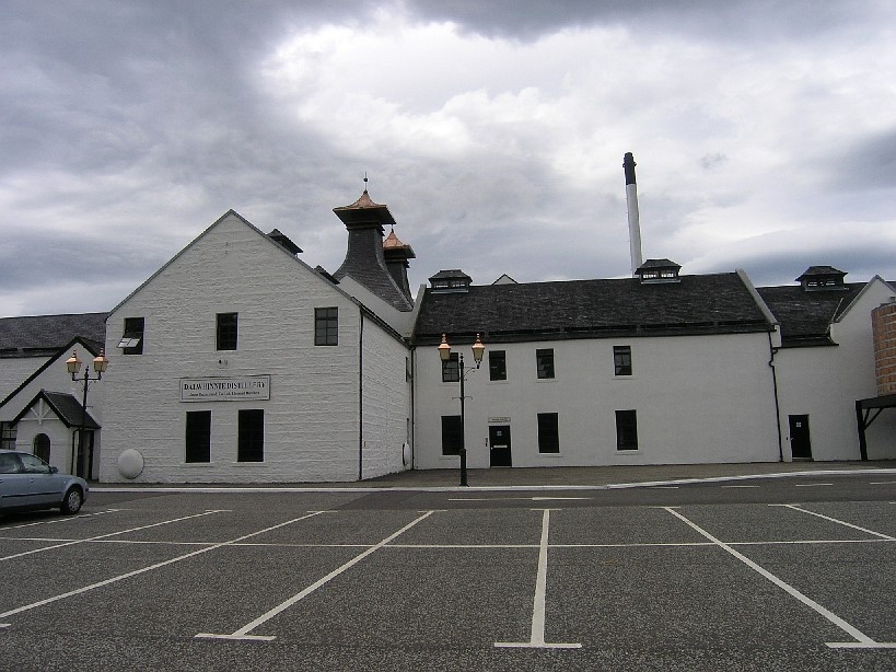 Photograph of Dalwhinnie distillery