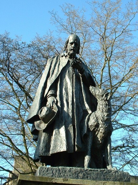 Tennyson statue, Cathedral Green, Lincoln. One of the only two large public statues in Lincoln.