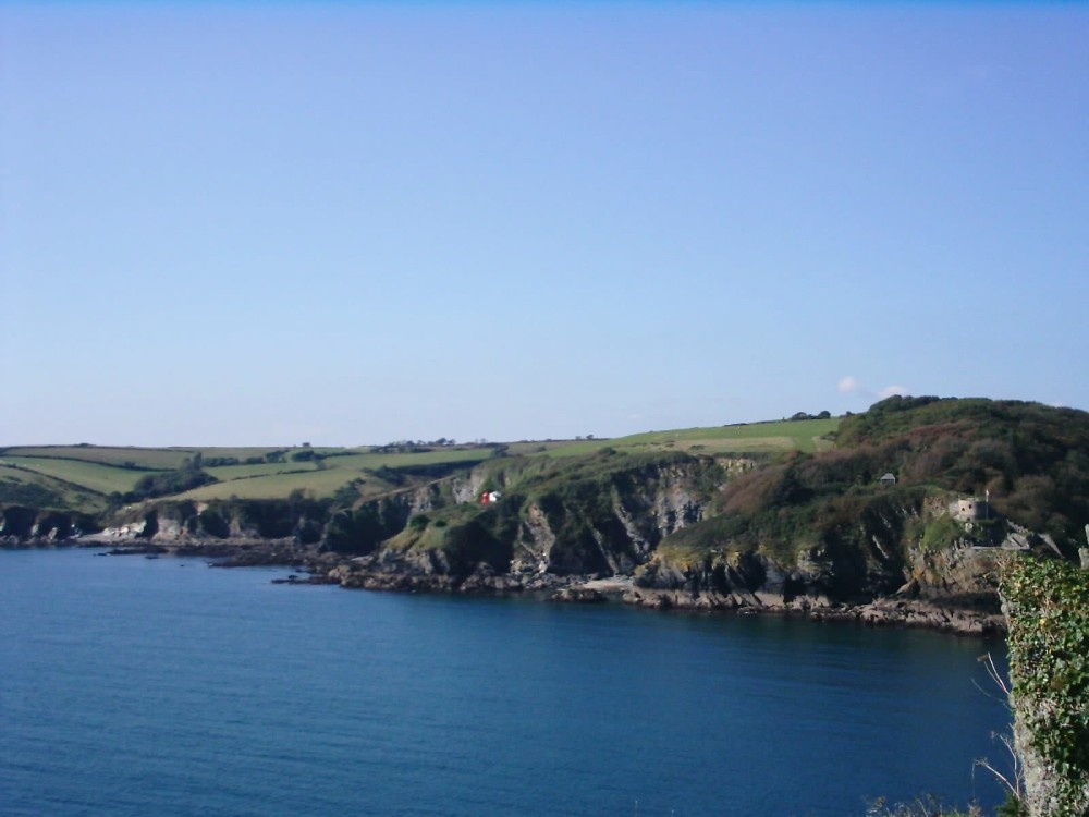 Photograph of A wonderfull view from a hill in Polruan, Cornwall