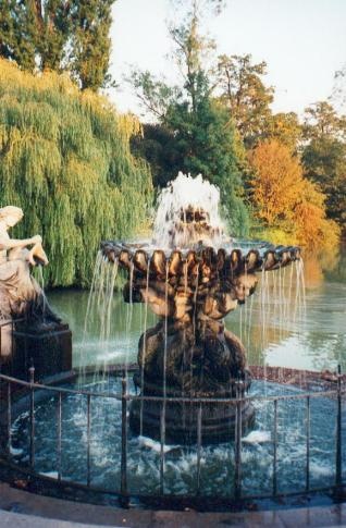 The fountains in Kensington Gardens