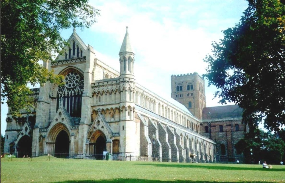 Cathedral in St Albans, Hertfordshire photo by Anna Chaleva