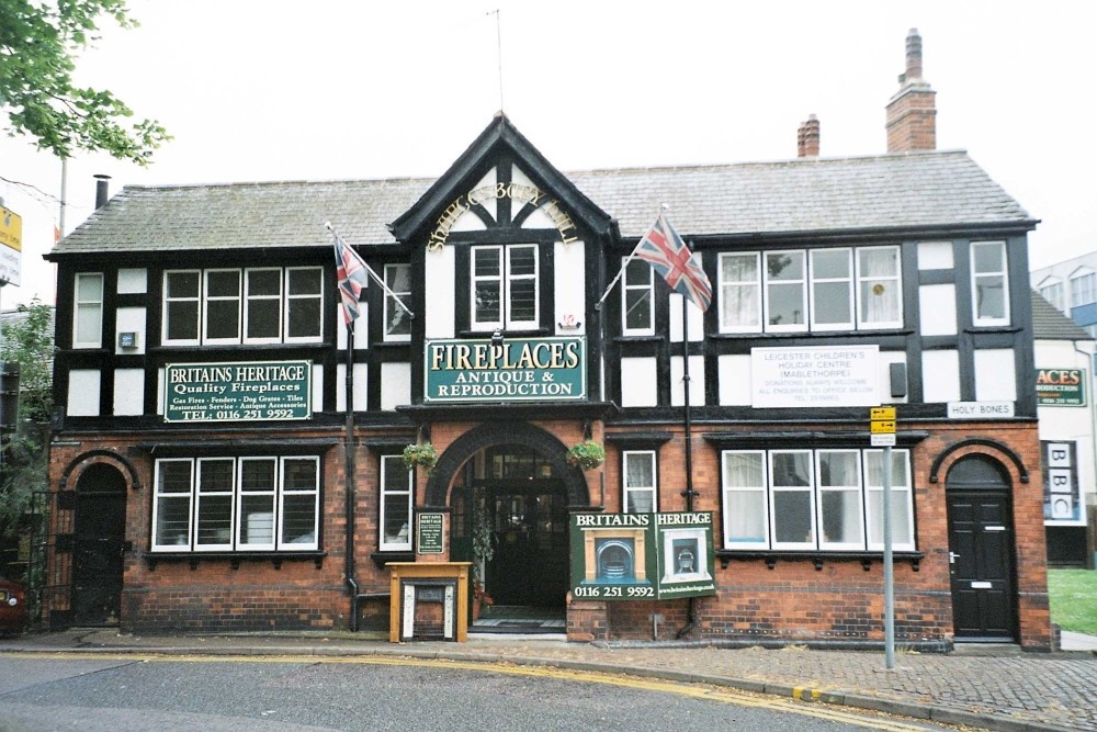 by Jewry Wall Museum in Leicester - June 2005