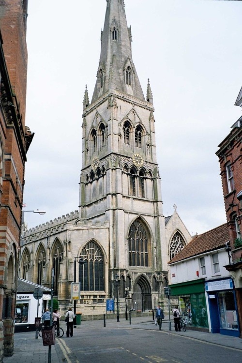 St Mary Magdalen Church in Newark-on-Trent - June 2005