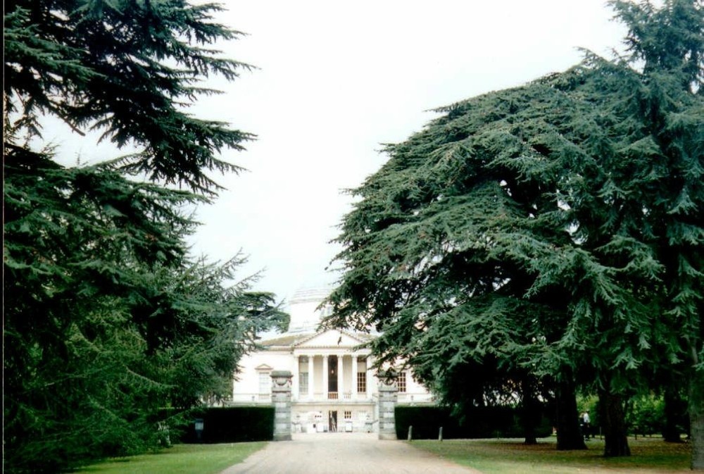 London - Chiswick House, Sept 2002